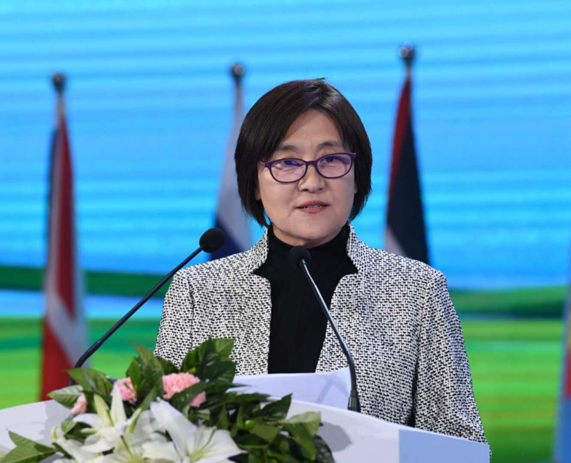 文明对话与人类命运共同体" 第二届阿尔山论坛开幕 陈元 布小林致辞