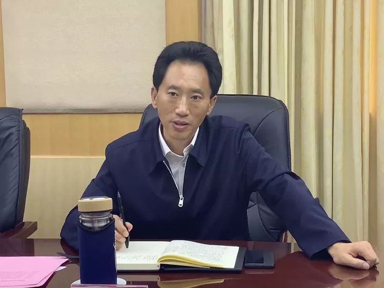 肖友才会见华能四川水电有限公司董事长刘兴国