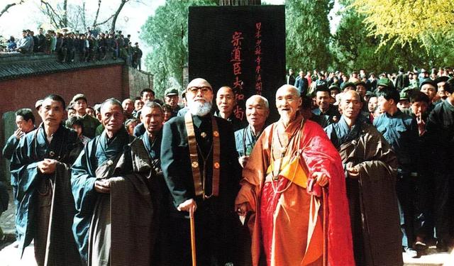 电影《少林寺》开头部分,就讲述了这块石碑与宗道臣的故事.