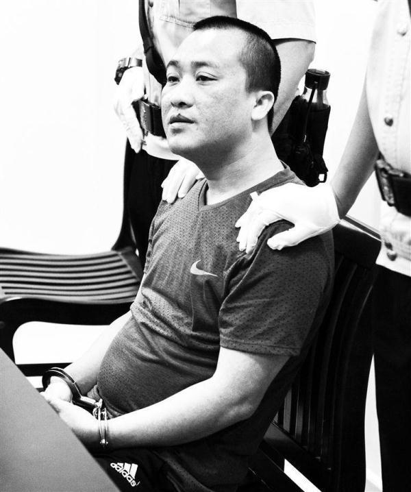 黄图望被判处有期徒刑二十五年,被告人梁正武被判处有期徒刑二十三年