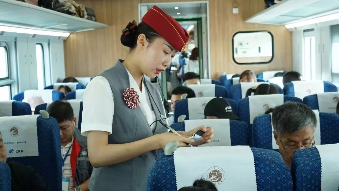 「甘肃电视新闻」?中秋＋国庆，要想玩的嗨，这些出行消息你得知道