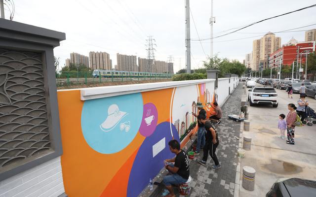 「新京报」东北环线北苑家园段铁路封闭 周边将建上千停车位