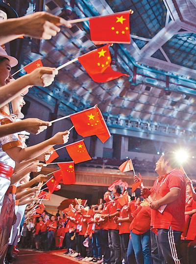 「人民网」多样活动 迎接国庆
