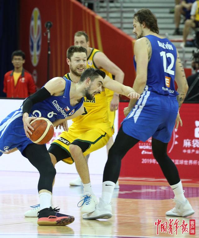 中青在线■强悍澳大利亚杀入四强