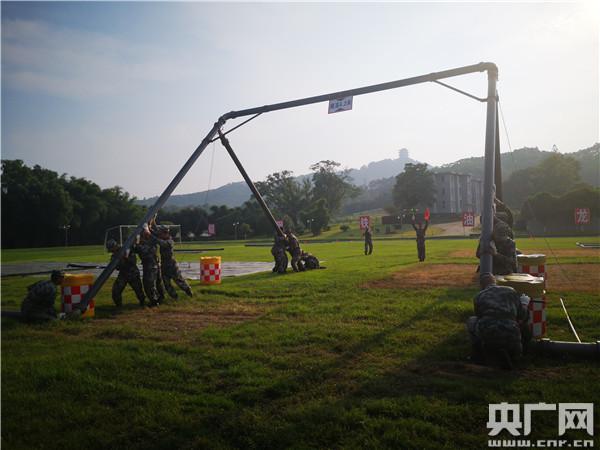 央广网@「奋斗的中国人」联勤保障部队某输油管线团四级军士长吴勇：驾驭“油龙”的联保尖兵