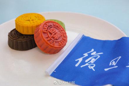 [光明网]高校月饼争霸赛快来康康中秋月饼哪家强