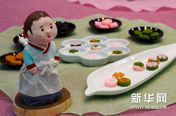 「新华网」各地开展文化活动庆祝中秋节