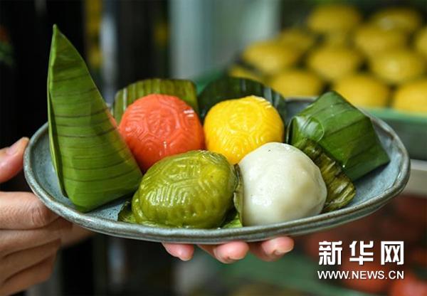 「新华网」各地开展文化活动庆祝中秋节