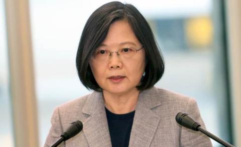 「海外网」蔡英文把“美在台协会”官员名字念错 台媒：菜中文？