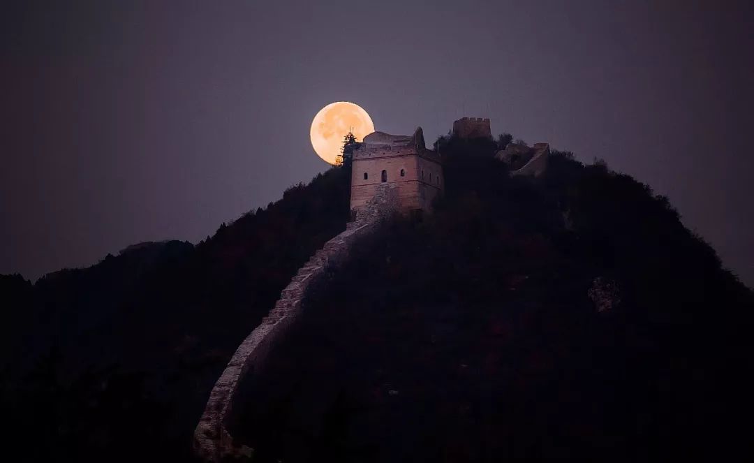 #中国普法#中秋，寄托了中华民族所有相思的日子！