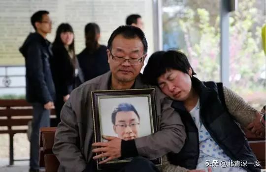 「环球网」魏则西遗愿得偿，亲弟弟满百天了