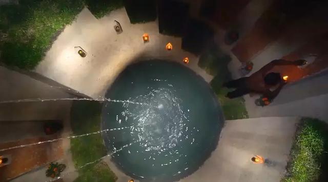 「新闻晨报」真万池王！两小哥徒手造泳池豪宅，视频播放量超2000万