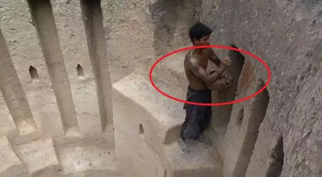 「新闻晨报」真万池王！两小哥徒手造泳池豪宅，视频播放量超2000万