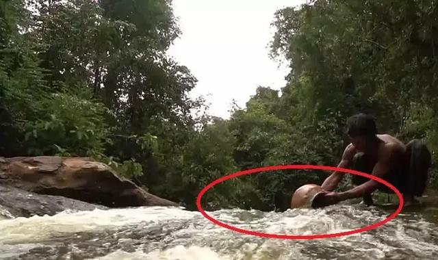 「新闻晨报」真万池王！两小哥徒手造泳池豪宅，视频播放量超2000万