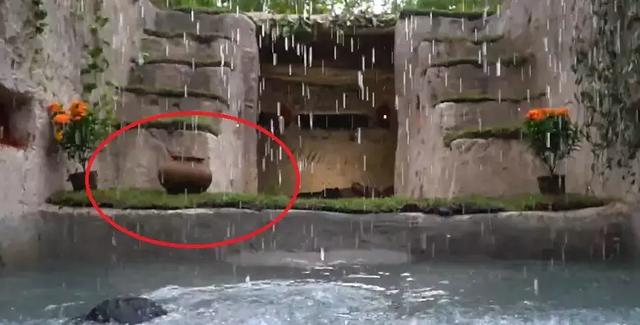 「新闻晨报」真万池王！两小哥徒手造泳池豪宅，视频播放量超2000万