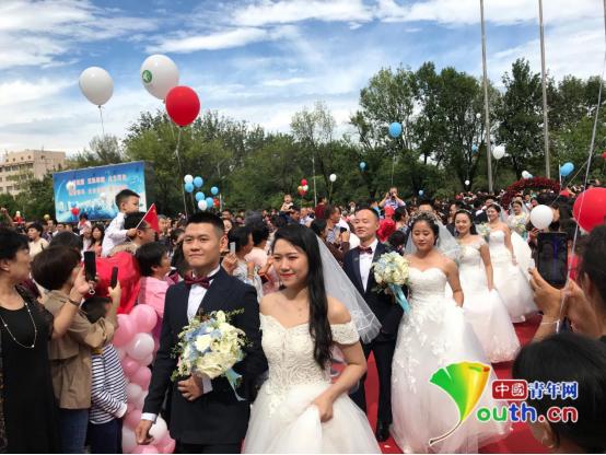 「中国青年网」爱情在此刻团圆！200对航天人中秋节三地同步举办集体婚礼