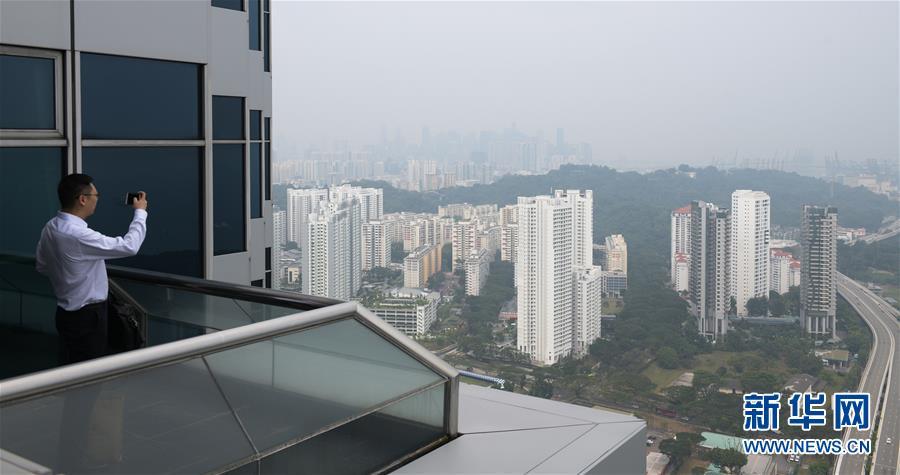 [新华网]新加坡被烟霾笼罩