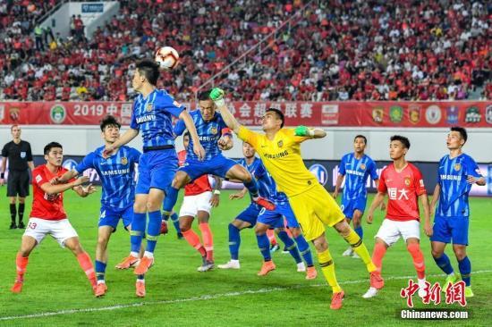 「中国新闻网」中超争冠保级将迎重要“月考” 悬念能被终结吗？