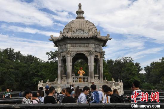 「中国新闻网」中秋圆明园再现皇家节日盛景