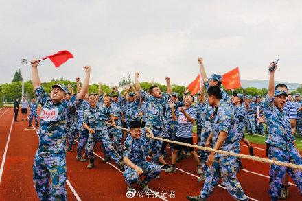 #光明网#巅峰对决！他们的军体运动会就一个字，燃