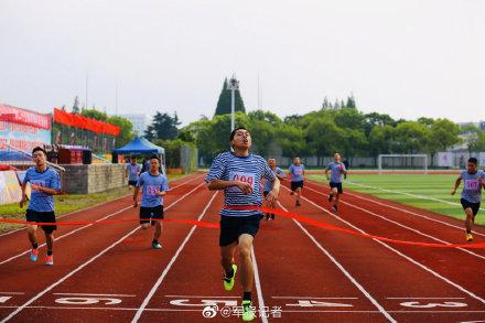 #光明网#巅峰对决！他们的军体运动会就一个字，燃