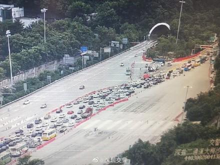 光明网@中秋假期第二天交通情况