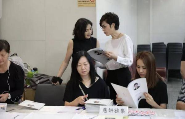 [光明网]赵雅芝专程送别，蔡少芬发文悼念，“港姐之母”经历太传奇