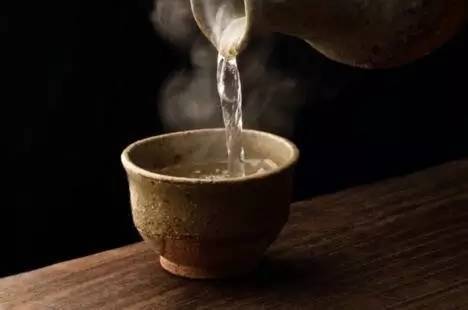 「美国内参」酒的说明书，绝了！