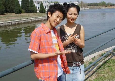 「光明网」张一山被问：杨紫结婚了，你随礼多少？他的回答很真实