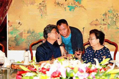 [光明网]胡军父亲中秋节离世，又一位老艺术家陨落，我们都爱这蓝色的海洋