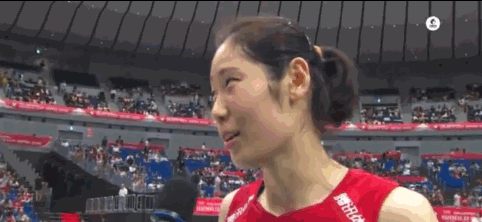 [中国新闻网]中国女排3:0完胜韩国 朱婷英文受访彰显国际范儿