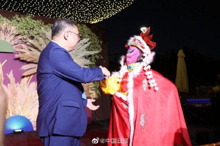 「光明网」洛杉矶多族裔人民共庆中秋佳节