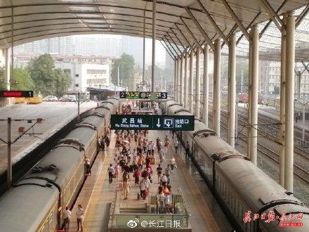光明网■明天将迎返程高峰，要出行最好提前安排行程
