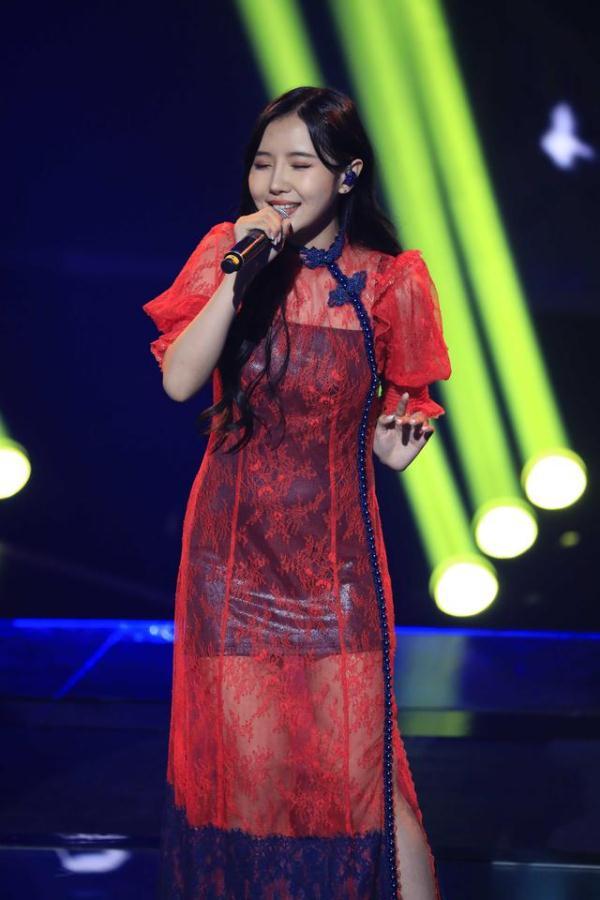 【光明网】“黑马”刘美麟淘汰贾铮，本期《好声音》最具争议的PK就是她们