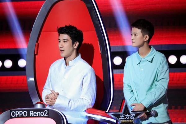 【光明网】“黑马”刘美麟淘汰贾铮，本期《好声音》最具争议的PK就是她们