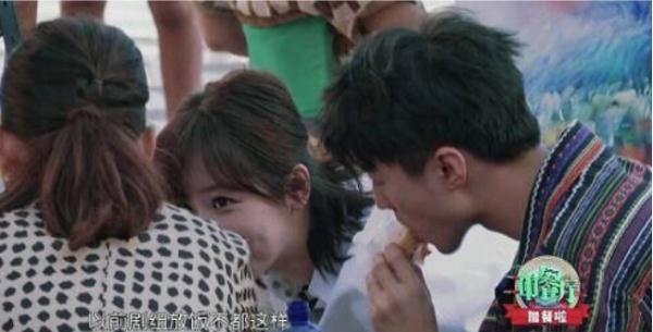 「光明网」杨紫自曝走红前蹲地上吃盒饭是常态，秦海璐从未，红与不红的区别