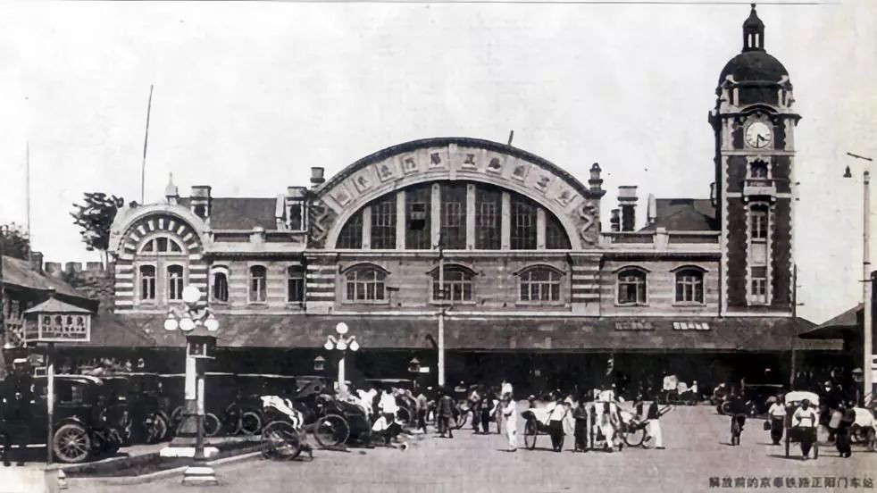 今晚报@历史上的今天｜北京站开通60周年 你承载了无数人的回家历程