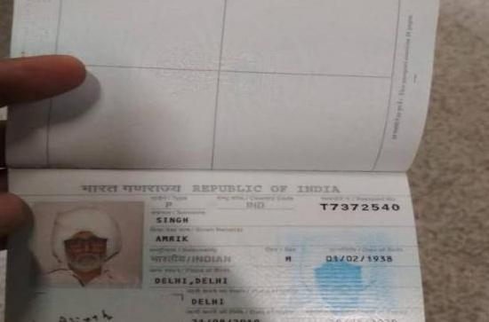 光明网@印度32岁男子伪装成81岁老头偷渡美国，因皮肤太好被当场识破