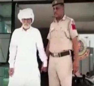 光明网@印度32岁男子伪装成81岁老头偷渡美国，因皮肤太好被当场识破