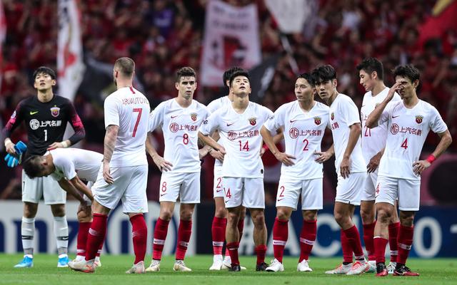 「新京报」上港三大皆空？佩雷拉放言下赛季表现会更好