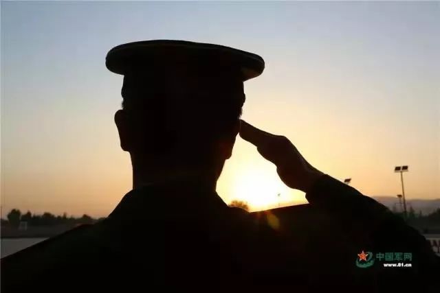 【中国军网】赞！联勤保障部队全面推行军人门诊“一站通”服务模式