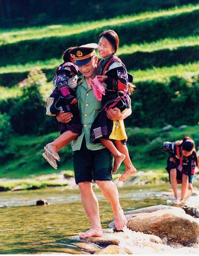 [中国青年网]倾听花开的声音——“春蕾女童”的光阴故事