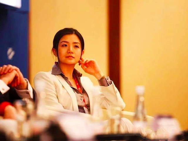 最美单身女富豪无人敢追,马云千里寻她遭拒