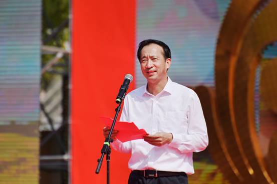 局副局长钟声,福建省总工会副巡视员王华,共青团福建省委副书记陈训明