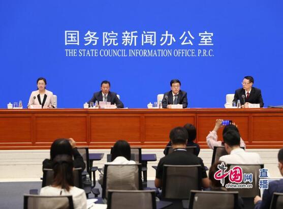 「中国网」中国发布丨发展职业赛事、开放中小学体育场地！国家采取这些措施让人民成“体育主角”