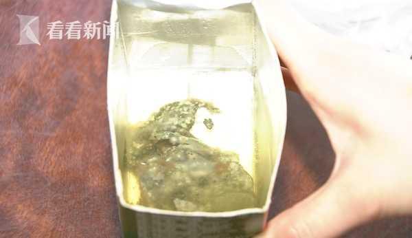 #中国经济网#汇源果汁喝出疑似霉菌？客服：对身体没坏处的