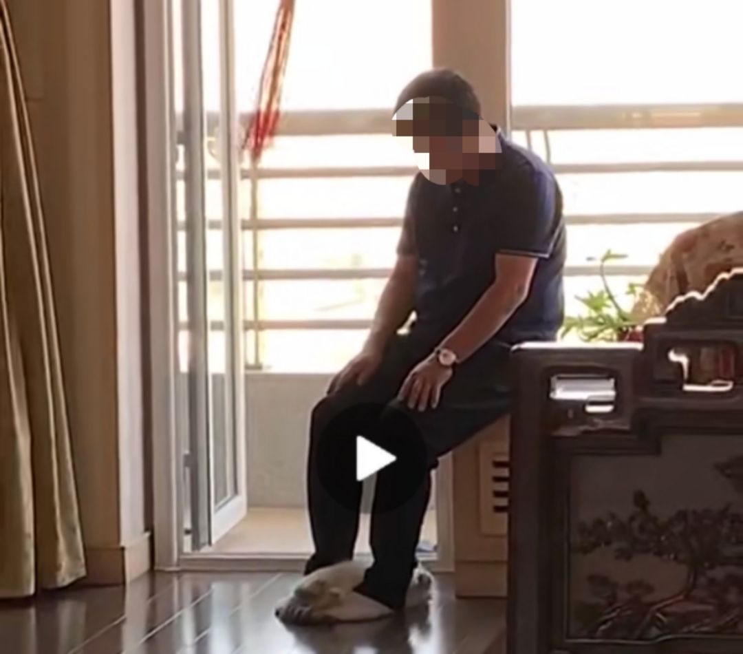 [南方都市报]妈骂我吃辣条不卫生，结果自己批发一箱！父母“真香”现场笑喷