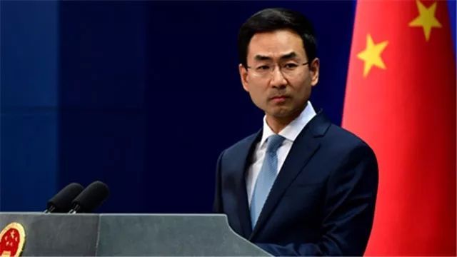 【长安街知事】这个美国人藏681发子弹，欲乘机赴香港