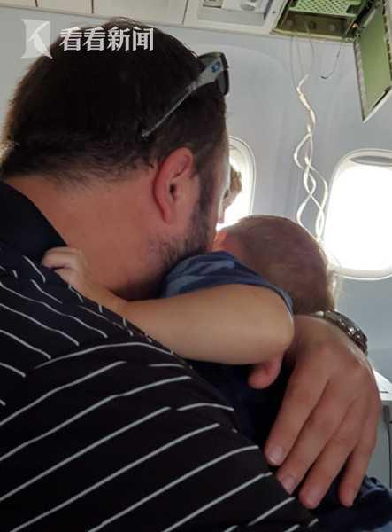 #光明网#美飞机7分钟急坠8000米 乘客留遗书尖叫“死定了”