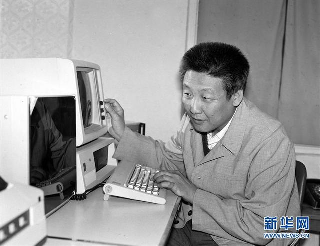 [人民网]孙家栋：一辈子与卫星打交道的航天“大总师”